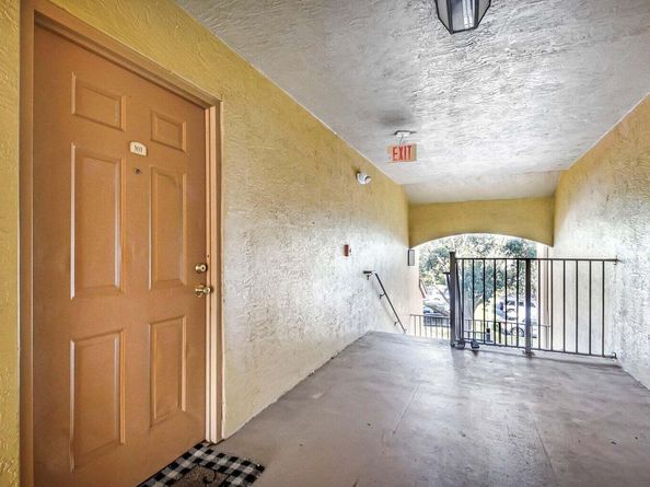 4101 San Marino 303 Boulevard 303, West Palm Beach FL 33409