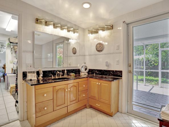 217 SW 9th Ct, Pompano Beach FL 33060
