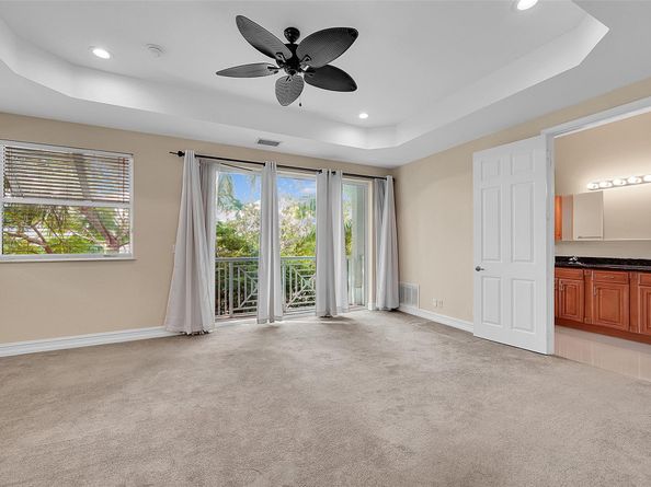 2105 SE 5th St 2105, Pompano Beach FL 33062