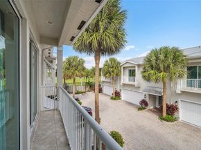 2105 SE 5th St 2105, Pompano Beach FL 33062