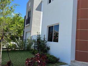 910 SW 24th Road, Miami FL 33129