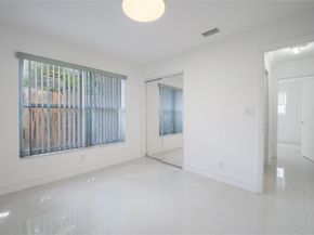 3651 NW 36th St, Lauderdale Lakes FL 33309