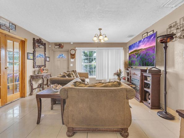 1491 SW 5th Ter, Deerfield Beach FL 33441