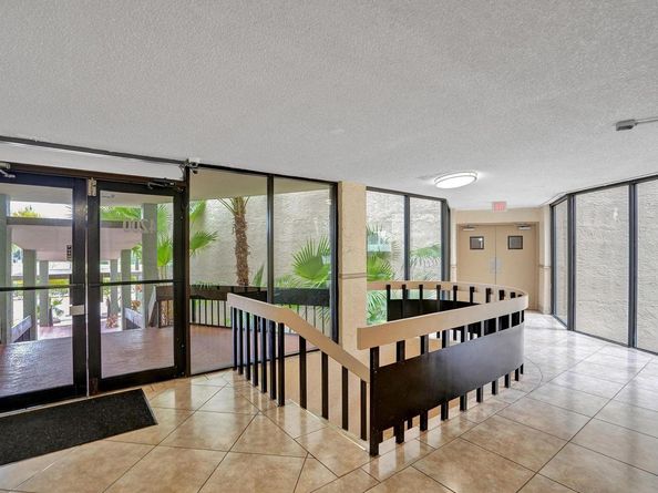 4200 Inverrary Blvd 3103, Lauderhill FL 33319