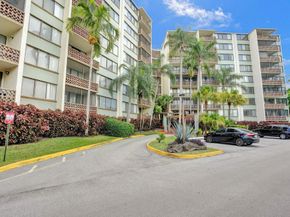 4200 Inverrary Blvd 3103, Lauderhill FL 33319