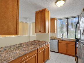 4200 Inverrary Blvd 3103, Lauderhill FL 33319