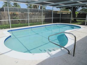 3601 NW 40th Street, Lauderdale Lakes FL 33309