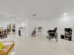 462 E 39th Street, Hialeah FL 33013