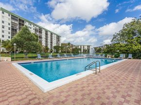 2307 S Cypress Bend Dr 106, Pompano Beach FL 33069