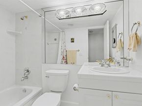 2307 S Cypress Bend Dr 106, Pompano Beach FL 33069