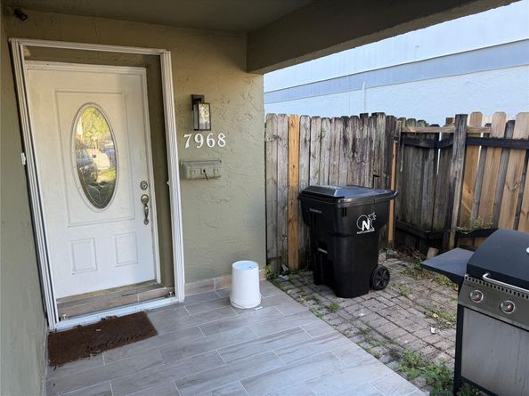 7968 SW 7TH St, North Lauderdale FL 33068