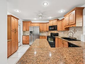 7 N Greenway N 111, Royal Palm Beach FL 33411