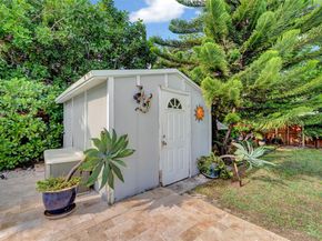 1345 NW 4th Ave, Fort Lauderdale FL 33311