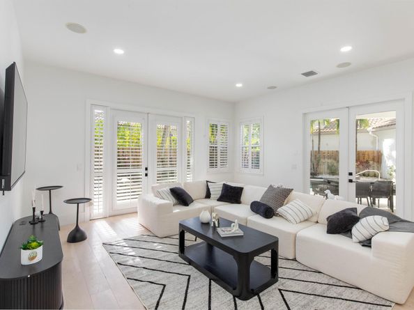 2443 Players Court, Wellington FL 33414