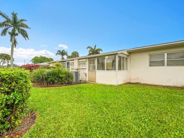 5043 Cresthaven Boulevard F, West Palm Beach FL 33415