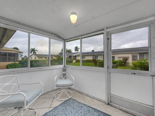 5043 Cresthaven Boulevard F, West Palm Beach FL 33415