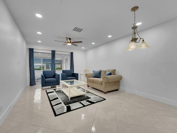 5043 Cresthaven Boulevard F, West Palm Beach FL 33415