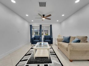 5043 Cresthaven Boulevard F, West Palm Beach FL 33415