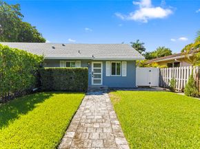 1402 NE 34th St, Oakland Park FL 33334