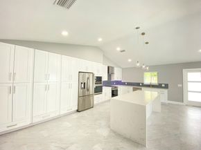 1402 NE 34th St, Oakland Park FL 33334