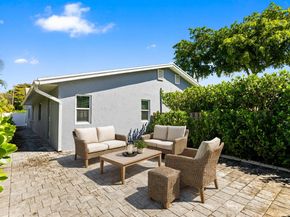 1402 NE 34th St, Oakland Park FL 33334