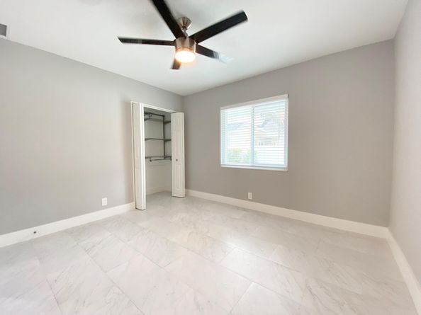 1402 NE 34th St, Oakland Park FL 33334