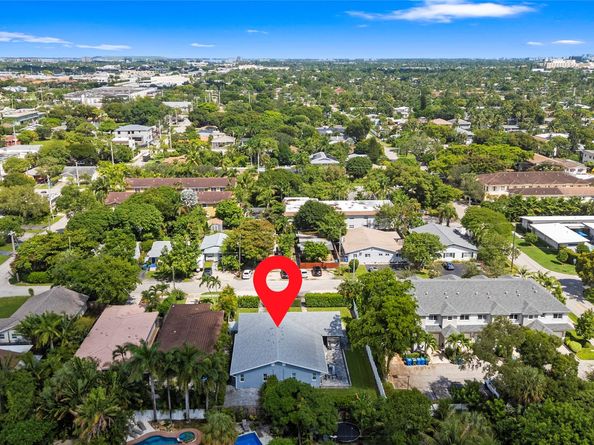 1402 NE 34th St, Oakland Park FL 33334
