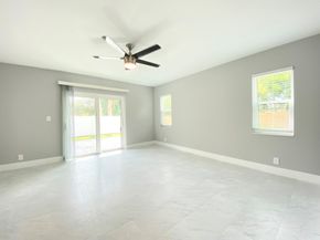 1402 NE 34th St, Oakland Park FL 33334