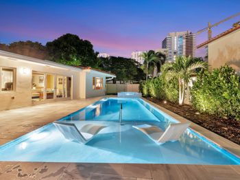 3280 Cypress Creek Dr