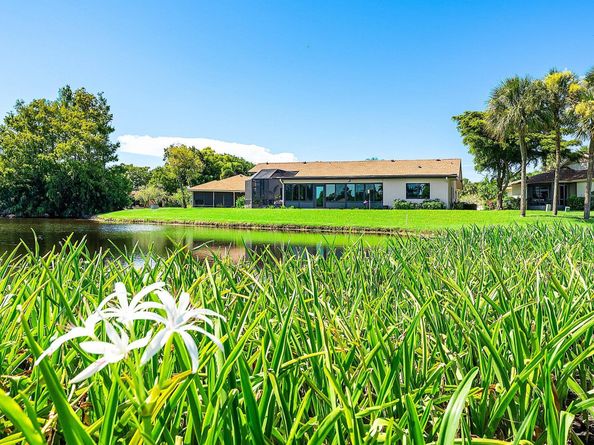 5534 Forest Oaks Terrace, Delray Beach FL 33484