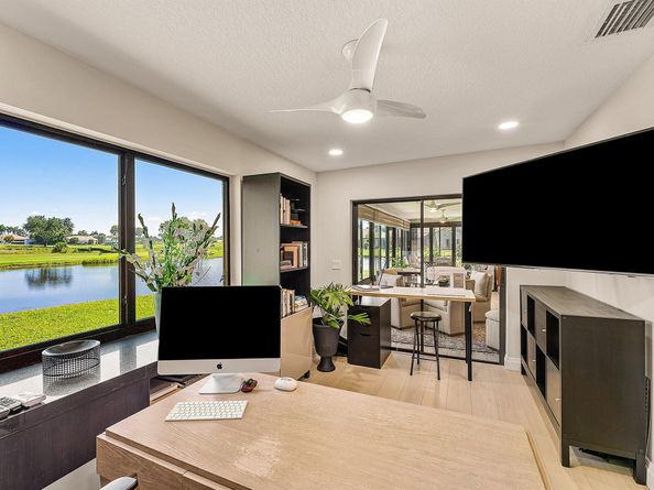 5534 Forest Oaks Terrace, Delray Beach FL 33484