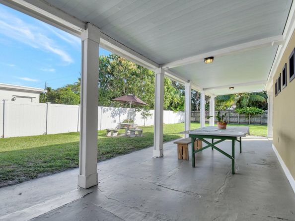 1448 Funston St, Hollywood FL 33020