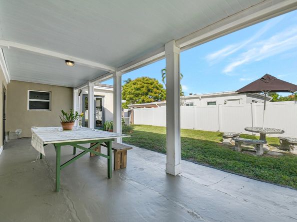 1448 Funston St, Hollywood FL 33020