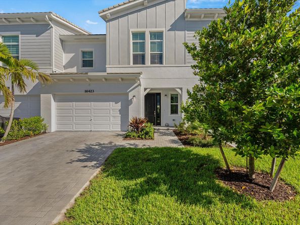 16423 Helix Court, Westlake FL 33470