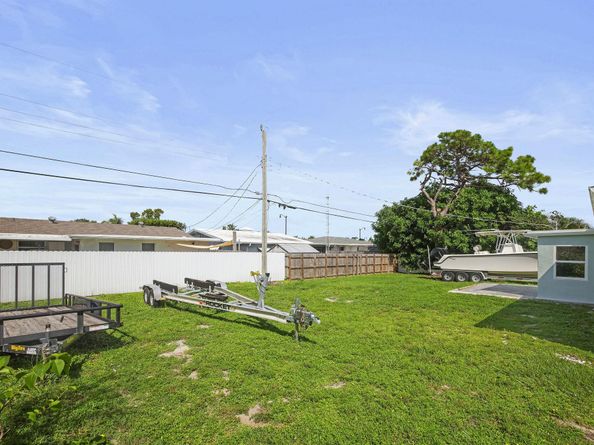 3761 NE 14th Ave, Pompano Beach FL 33064