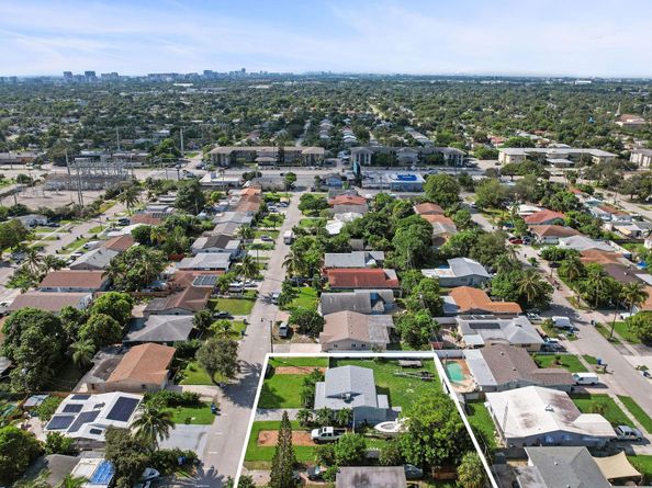 3761 NE 14th Ave, Pompano Beach FL 33064