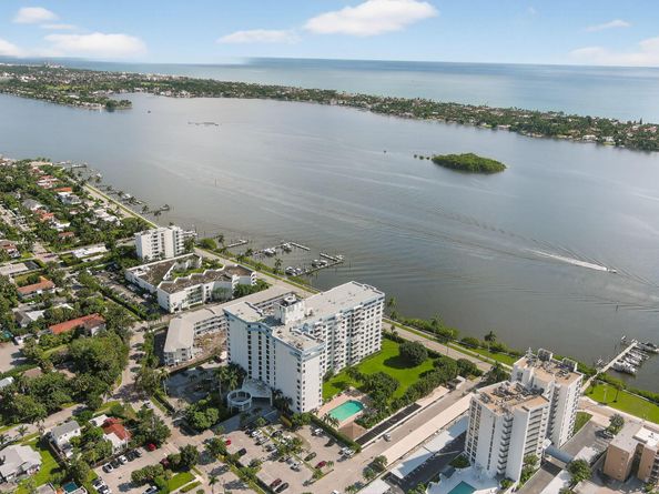 3800 Washington Road 1107, West Palm Beach FL 33405