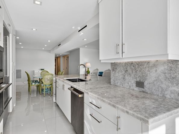 3800 Washington Road 1107, West Palm Beach FL 33405