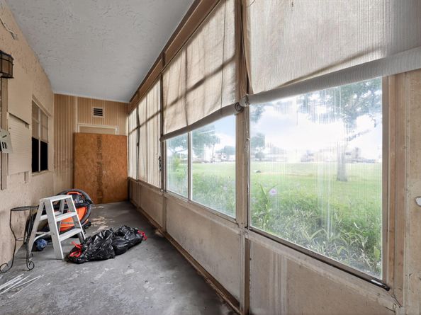 100 Lake Meryl Drive 104, West Palm Beach FL 33411