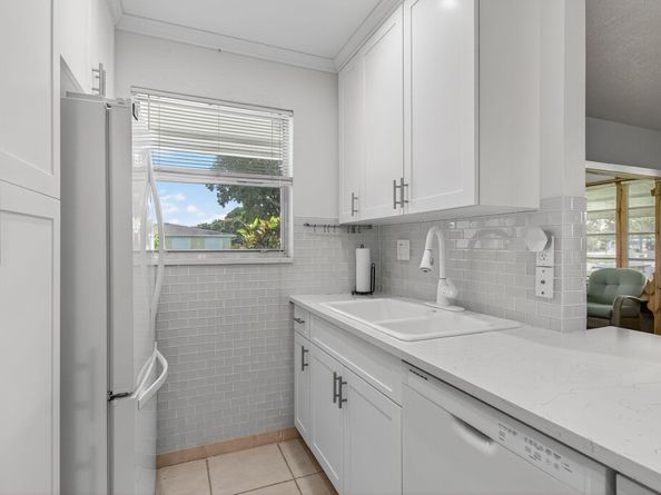 300 High Point Boulevard A, Delray Beach FL 33445