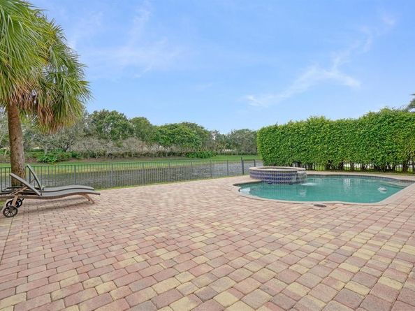 12334 NW 80th Pl, Parkland FL 33076