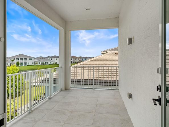 5413 Empire Drive, The Acreage FL 33470