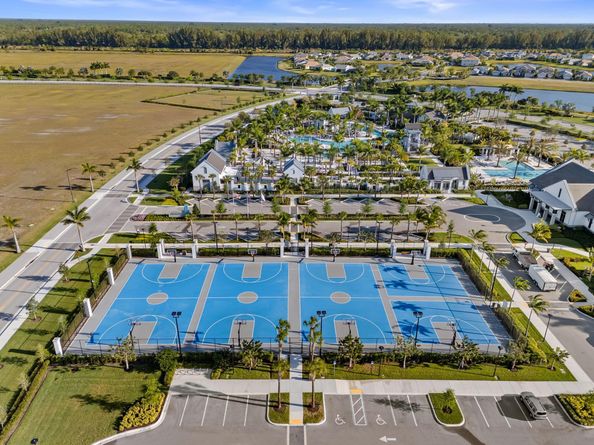 5413 Empire Drive, The Acreage FL 33470
