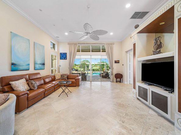 7 Island Drive, Boynton Beach FL 33436