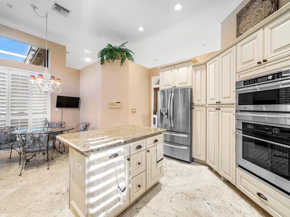 7 Island Drive, Boynton Beach FL 33436