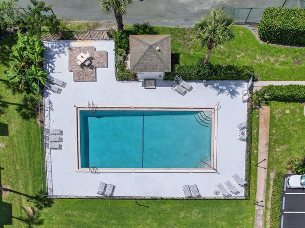 1605 S Us Highway 1 8e, Jupiter FL 33477
