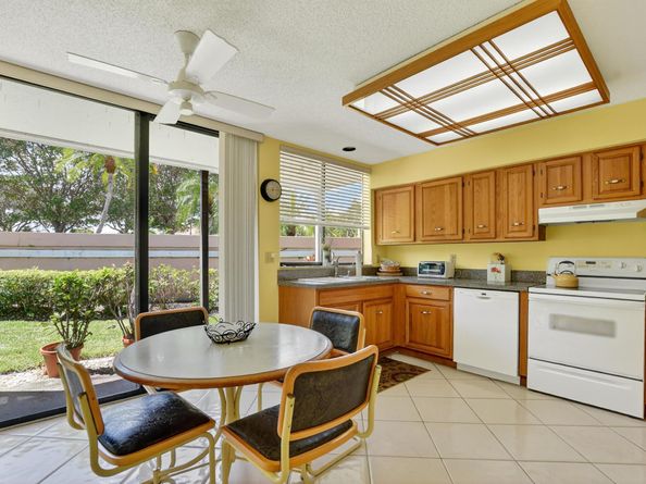 19890 Sawgrass Lane 5804, Boca Raton FL 33434