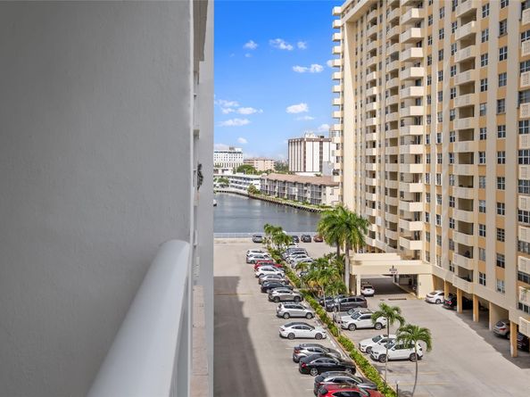 1849 S Ocean Dr 711, Hallandale Beach FL 33009