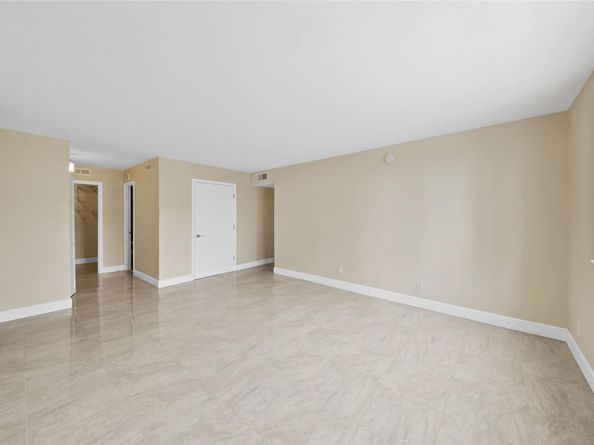 1849 S Ocean Dr 711, Hallandale Beach FL 33009