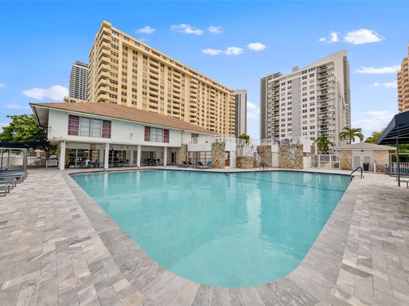 1849 S Ocean Dr 711, Hallandale Beach FL 33009
